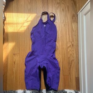 Speedo Tech Suit Size 24 LZR Valor